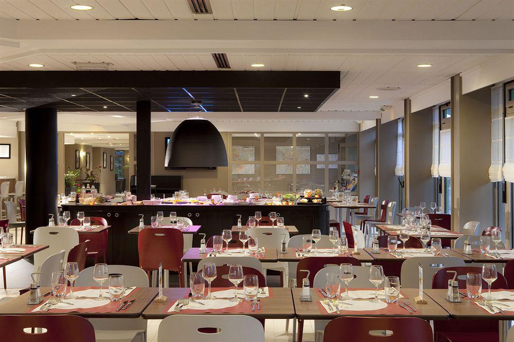 Campanile Lyon Ouest Tassin Hotel Restaurant photo